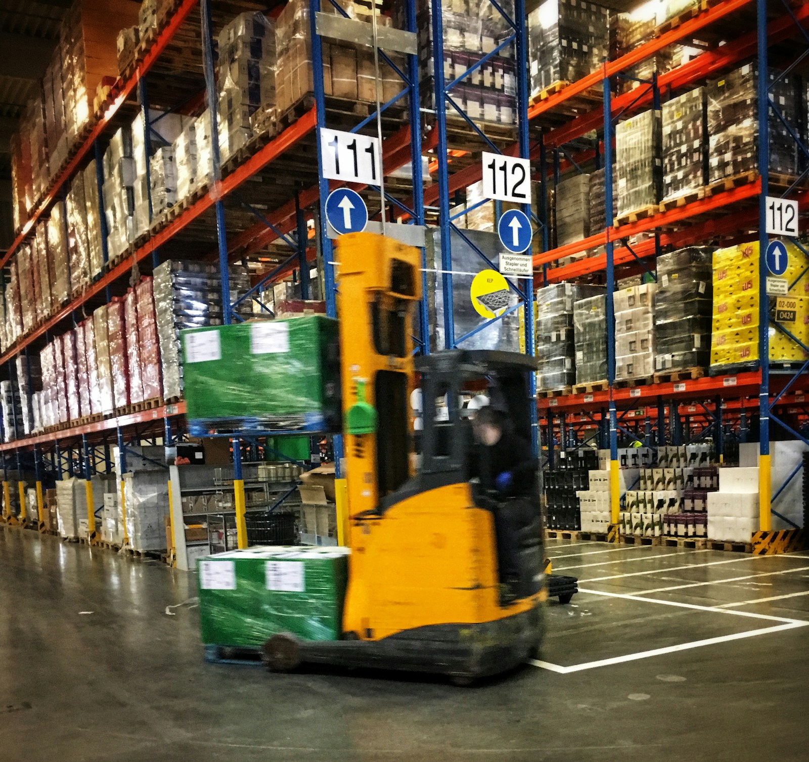 Warehouse forklift operations and racking system